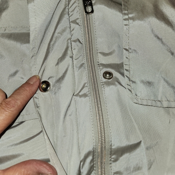 Cole Haan Packable Rain Jacket Size S/P Light Gray Zip Front With Snap Closure - Picture 8 of 15